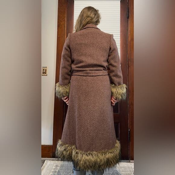 Vintage herringbone pattern 100% wool single button trench coat with tie waist - Picture 3 of 6